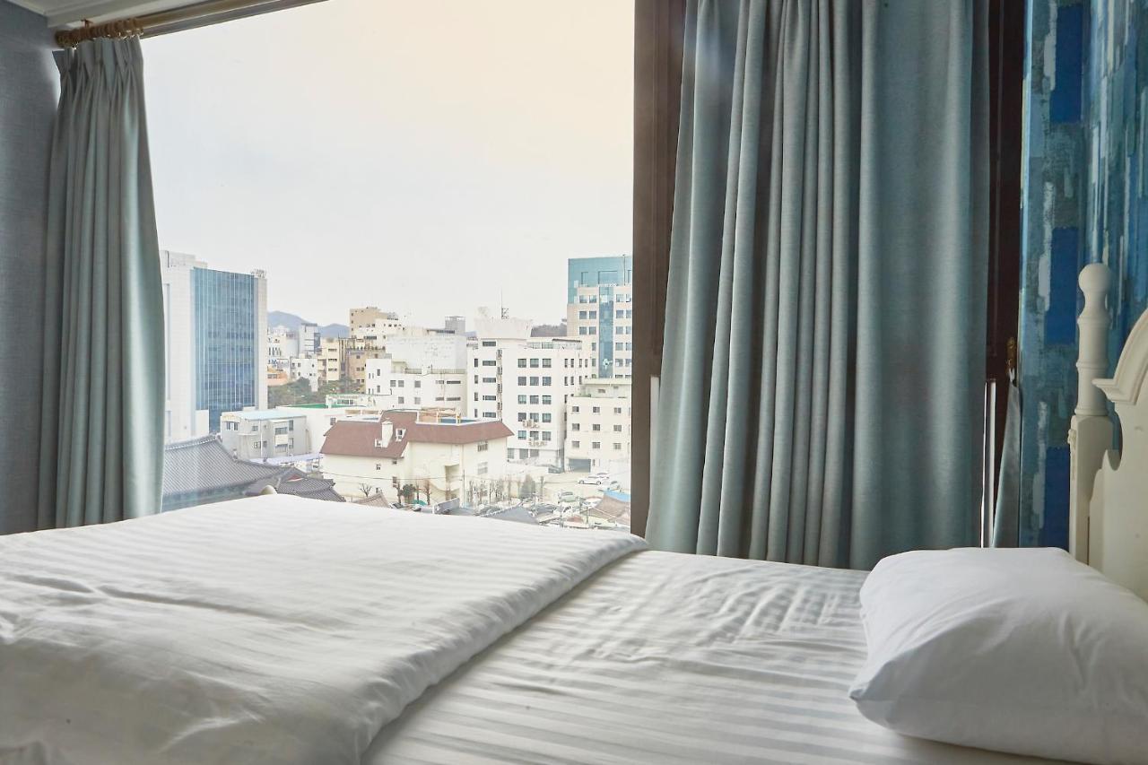 הוסטל Gwangju Metropolitan City Guest 145 מראה חיצוני תמונה